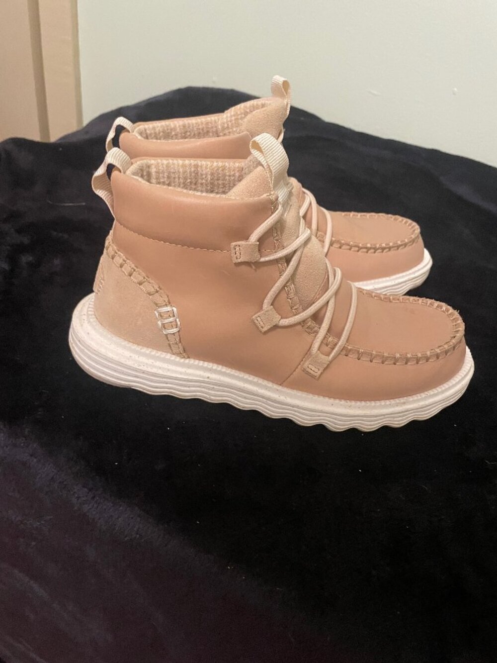 Hey Dude Women's Reyes Boot size 7